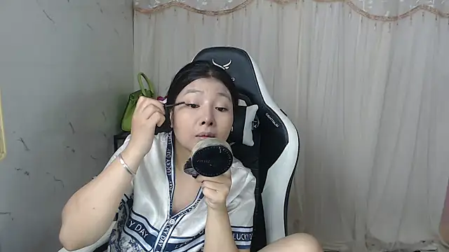 Snapshot of MiMi_0293 chatting on October 2025 07:56:01 AM MiMi 0293 online show from October 2025 07:56:01 AM