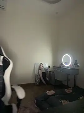 Snapshot of MiMi_0293 chatting on December 2025 03:52:01 PM MiMi 0293 online show from December 2025 03:52:01 PM