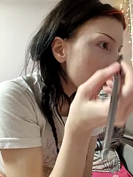 Snapshot of _Alice_0-0 chatting on December 2025 01:28:02 PM Alice 0-0 online show from December 2025 01:28:02 PM