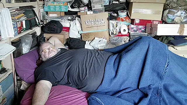 hadeszeuss2 online show from December 2025 02:24:01 PM