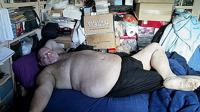 hadeszeuss2 online show from February 2026 02:46:01 PM