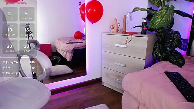 Camille jhonson online show from February 2025 01:44:01 PM