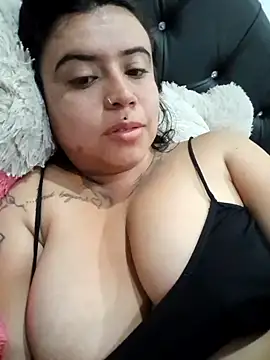 Snapshot of Devilsweet17 chatting on December 2024 09:08:02 AM Devilsweet17 online show from December 2024 09:08:02 AM