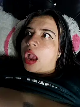 Snapshot of Devilsweet17 chatting on January 2025 04:31:02 AM Devilsweet17 online show from January 2025 04:31:02 AM