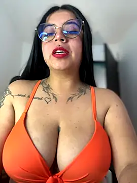 Snapshot of Devilsweet17 chatting on September 2025 12:07:01 PM Devilsweet17 online show from September 2025 12:07:01 PM