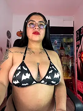 Snapshot of Devilsweet17 chatting on November 2025 12:45:02 AM Devilsweet17 online show from November 2025 12:45:02 AM