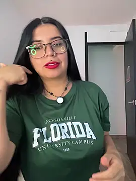 Devilsweet17 online show from April 2026 07:27:01 PM