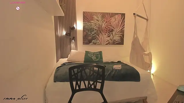 emma alice  online show from September 2025 12:10:02 PM