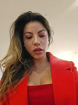 Karen San Miguel online show from March 2026 07:32:01 PM