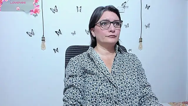 Snapshot of Amie_Adams82_ chatting on April 2026 01:16:02 PM Amie Adams82 online show from April 2026 01:16:02 PM