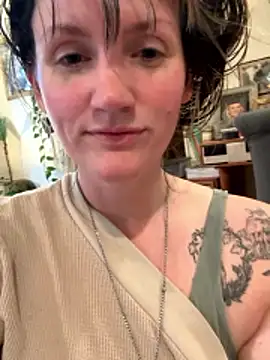 Snapshot of foreverzays chatting on December 2025 10:37:02 PM foreverzays online show from December 2025 10:37:02 PM