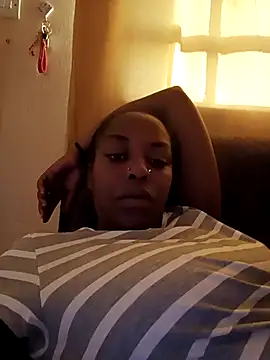 Snapshot of pretty-eyes23 chatting on February 2025 03:40:01 PM pretty-eyes23 online show from February 2025 03:40:01 PM