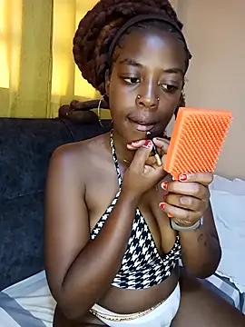 Snapshot of pretty-eyes23 chatting on March 2025 06:00:02 AM pretty-eyes23 online show from March 2025 06:00:02 AM