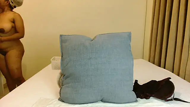 Snapshot of ALEXABOUJEE95 chatting on February 2025 03:25:01 AM ALEXABOUJEE95 online show from February 2025 03:25:01 AM