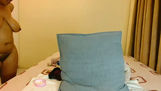 Snapshot of ALEXABOUJEE95 chatting on March 2025 04:21:01 AM ALEXABOUJEE95 online show from March 2025 04:21:01 AM