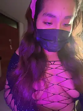 Snapshot of LunaXoxo chatting on February 2025 01:13:02 AM LunaXoxo online show from February 2025 01:13:02 AM