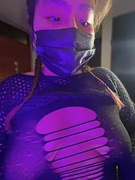 Snapshot of LunaXoxo chatting on February 2025 02:40:02 AM LunaXoxo online show from February 2025 02:40:02 AM