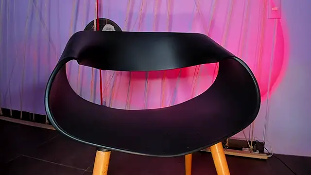 MrShaggy online show from February 2025 04:03:01 PM