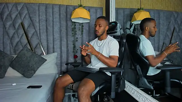 JamesParck online show from March 2026 11:12:01 PM