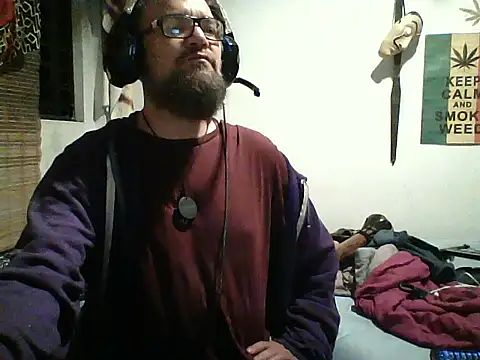 Snapshot of LECHEBALLS chatting on October 2025 01:06:02 AM LECHEBALLS online show from October 2025 01:06:02 AM