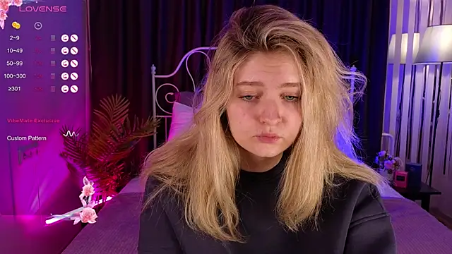 Snapshot of Diana_mysteryx chatting on December 2024 04:32:01 AM Diana mysteryx online show from December 2024 04:32:01 AM