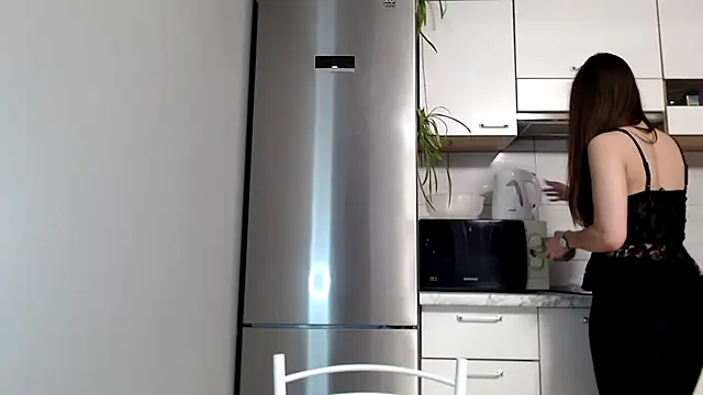 SierraSky  online show from February 2025 06:08:02 PM