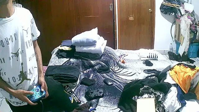 Snapshot of jperezofficial1 chatting on October 2025 05:05:01 AM jperezofficial1 online show from October 2025 05:05:01 AM