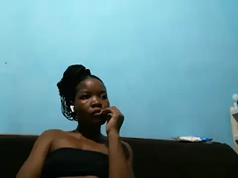 cocolicky online show from February 2025 11:41:02 AM