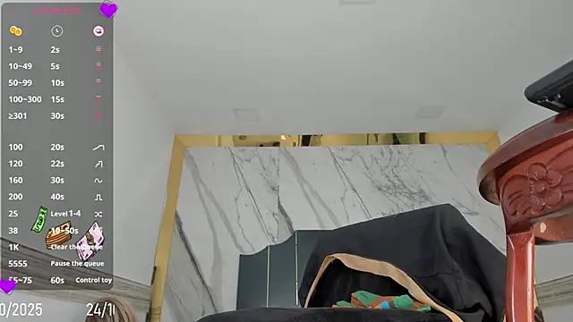 Snapshot of Victtoria_Parker chatting on October 2025 01:40:02 PM Victtoria Parker online show from October 2025 01:40:02 PM