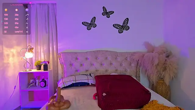 Sarahballiston  online show from October 2025 11:16:02 PM