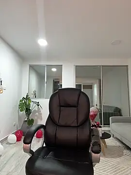 Natasha-28 online show from February 2026 02:52:01 AM