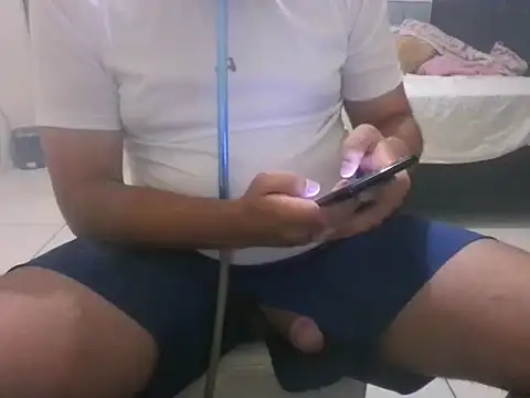 Snapshot of pauzudoxxs chatting on December 2025 07:21:01 PM pauzudoxxs online show from December 2025 07:21:01 PM