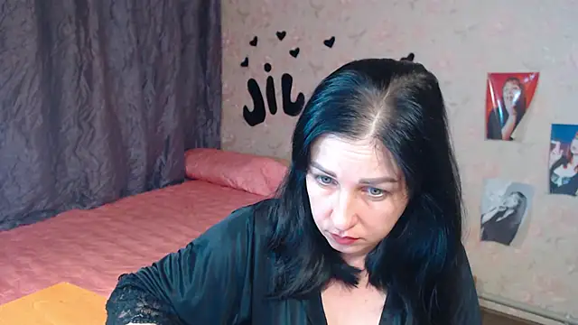JillStevens online show from October 2025 03:23:02 PM