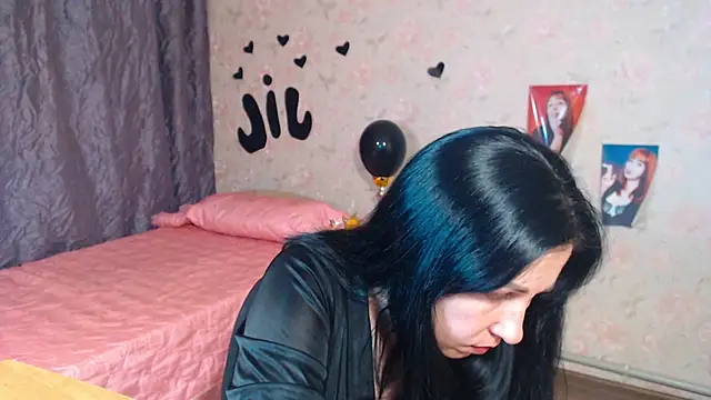 JillStevens online show from November 2025 11:26:01 PM