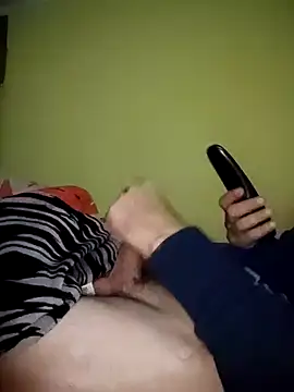 armando1983 hot online show from October 2025 12:00:01 AM