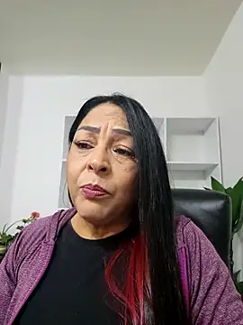 Snapshot of Gina_Myers chatting on May 2026 03:44:01 AM Gina Myers online show from May 2026 03:44:01 AM