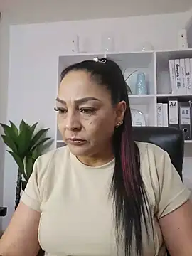 Snapshot of Gina_Myers chatting on May 2026 03:37:02 AM Gina Myers online show from May 2026 03:37:02 AM