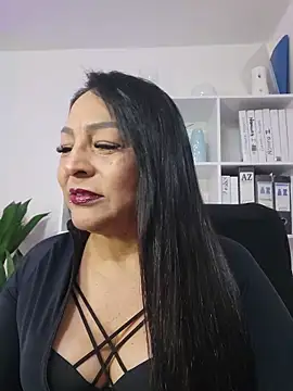 Snapshot of Gina_Myers chatting on May 2026 03:44:02 AM Gina Myers online show from May 2026 03:44:02 AM