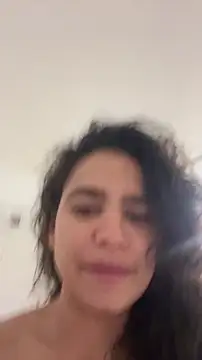 cinnamon rosa online show from January 2026 09:17:01 PM