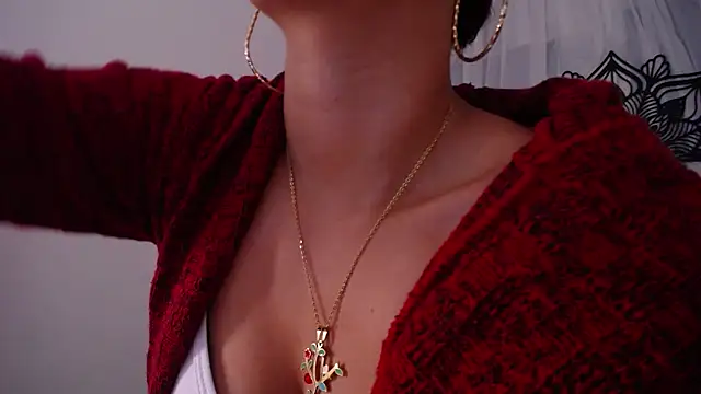 Snapshot of MarianaSanz chatting on December 2024 12:28:01 PM MarianaSanz online show from December 2024 12:28:01 PM