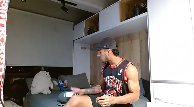 Snapshot of Nathan_Mendoza chatting on March 2025 10:06:02 AM Nathan Mendoza online show from March 2025 10:06:02 AM