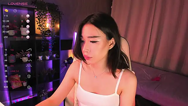 Snapshot of sensualily chatting on November 2025 03:44:02 PM sensualily online show from November 2025 03:44:02 PM