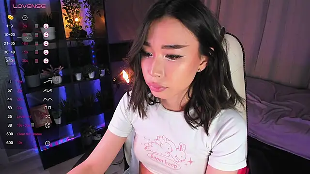 Snapshot of sensualily chatting on December 2025 07:53:02 PM sensualily online show from December 2025 07:53:02 PM