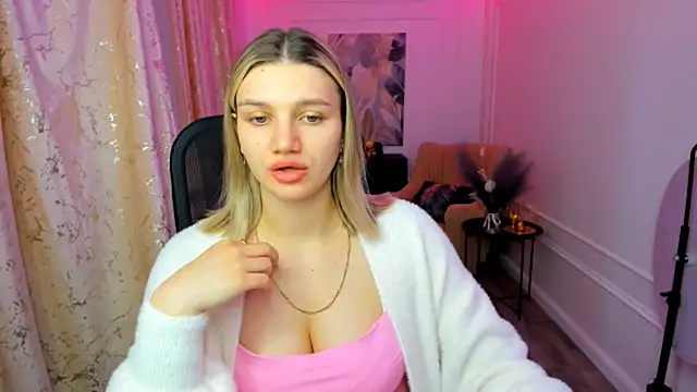 SelenaeMoore online show from June 2026 03:51:01 AM