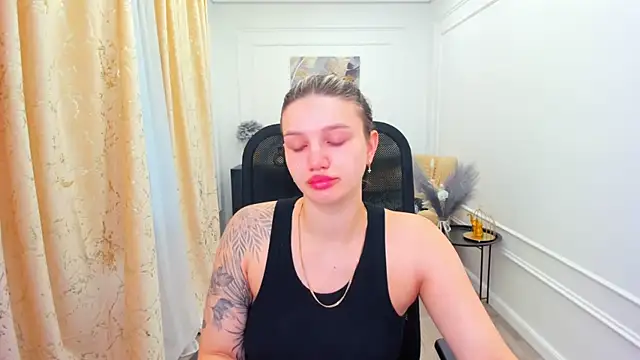 SelenaeMoore online show from July 2026 03:55:01 AM