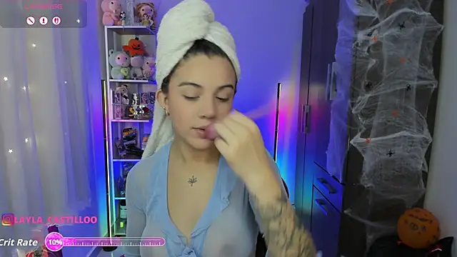 Snapshot of Layla_castilloo chatting on November 2025 03:33:02 PM Layla castilloo online show from November 2025 03:33:02 PM