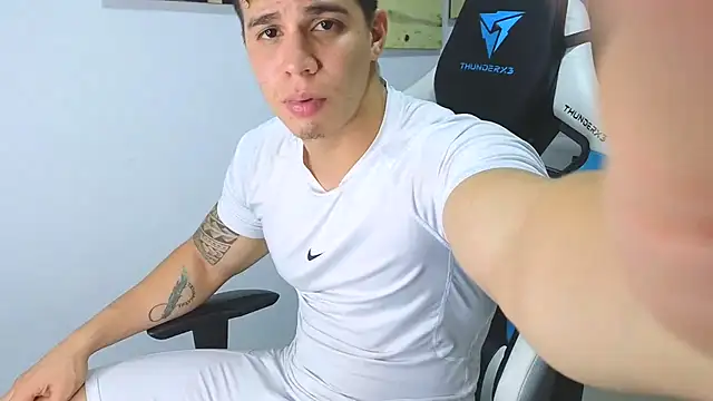 Ethanstill1 online show from February 2025 02:19:01 AM