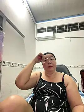 Snapshot of NDith chatting on October 2025 10:10:01 PM NDith online show from October 2025 10:10:01 PM