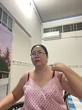 Snapshot of NDith chatting on October 2025 09:27:01 PM NDith online show from October 2025 09:27:01 PM