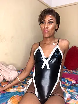 Snapshot of Kylie_Hairy_Bbc chatting on October 2025 12:58:01 PM Kylie Hairy Bbc online show from October 2025 12:58:01 PM